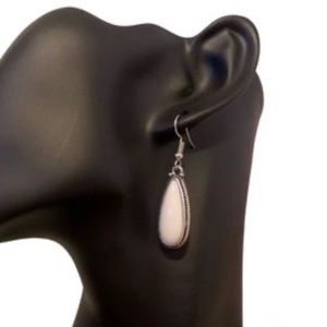 NWT Boutique white, dangling earrings